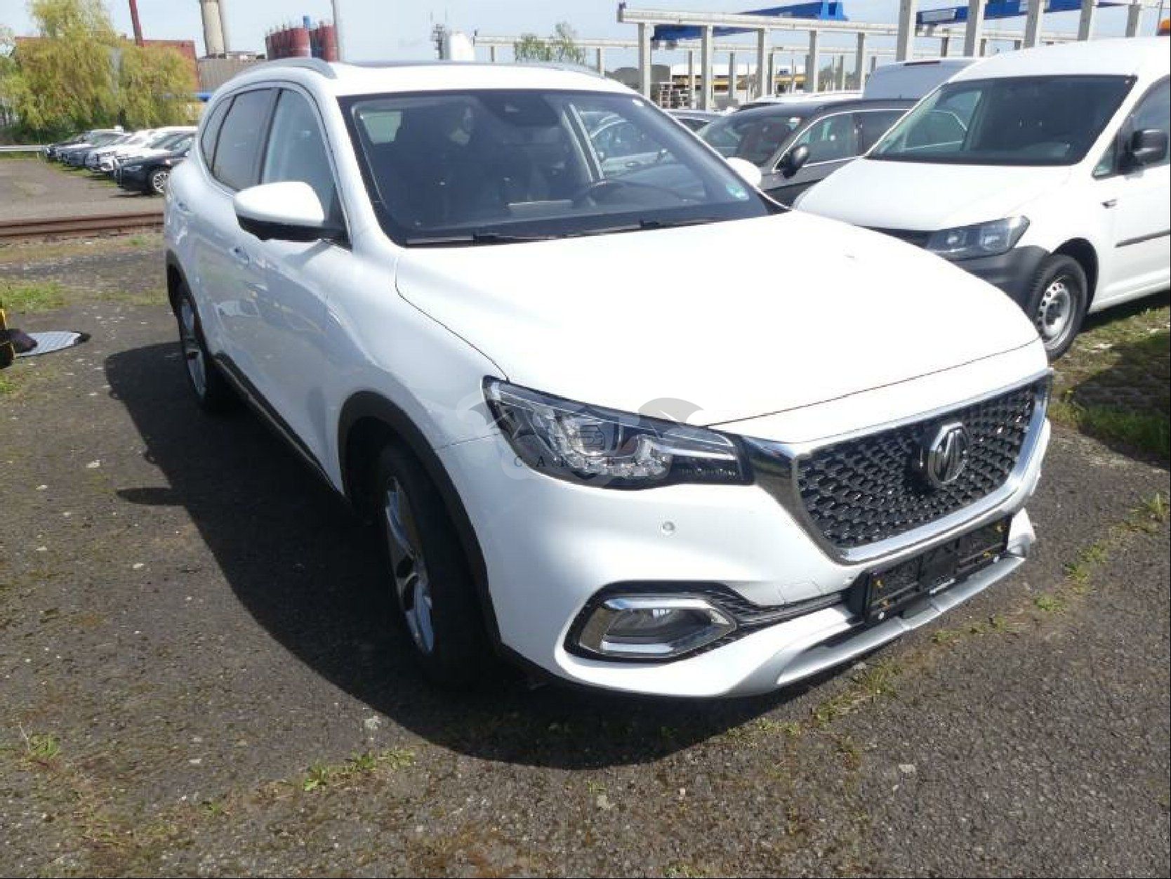 MG EHS Luxury 2021