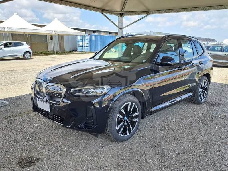 BMW iX3 2023
