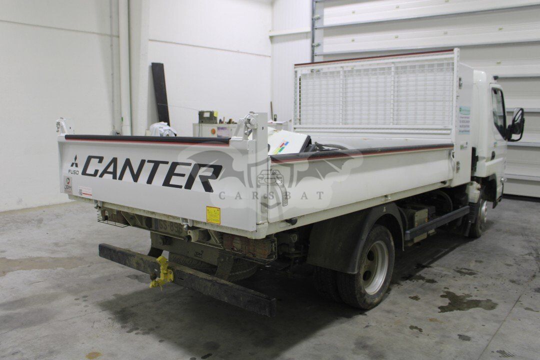 Mitsubishi Fuso Canter 2023