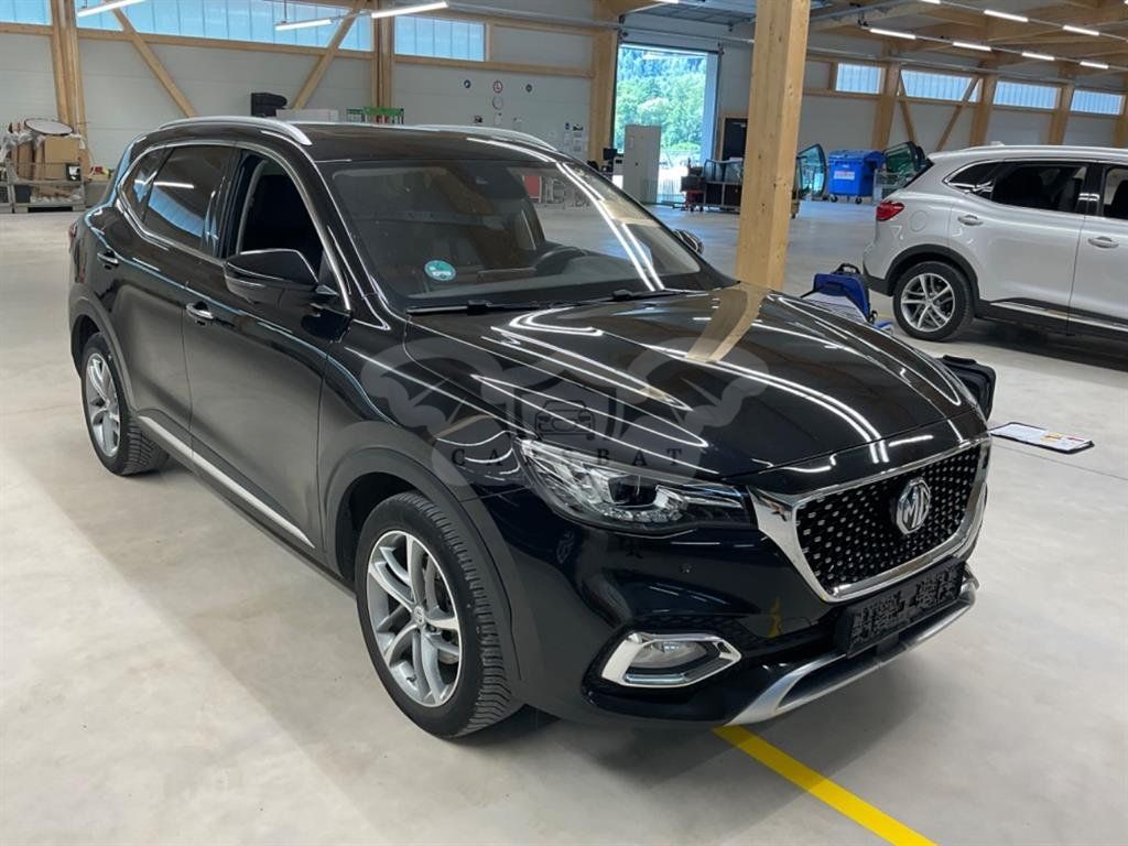 MG EHS Luxury 2022