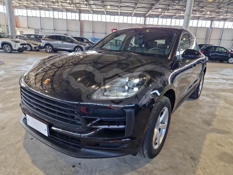Porsche Macan 2.0 2021