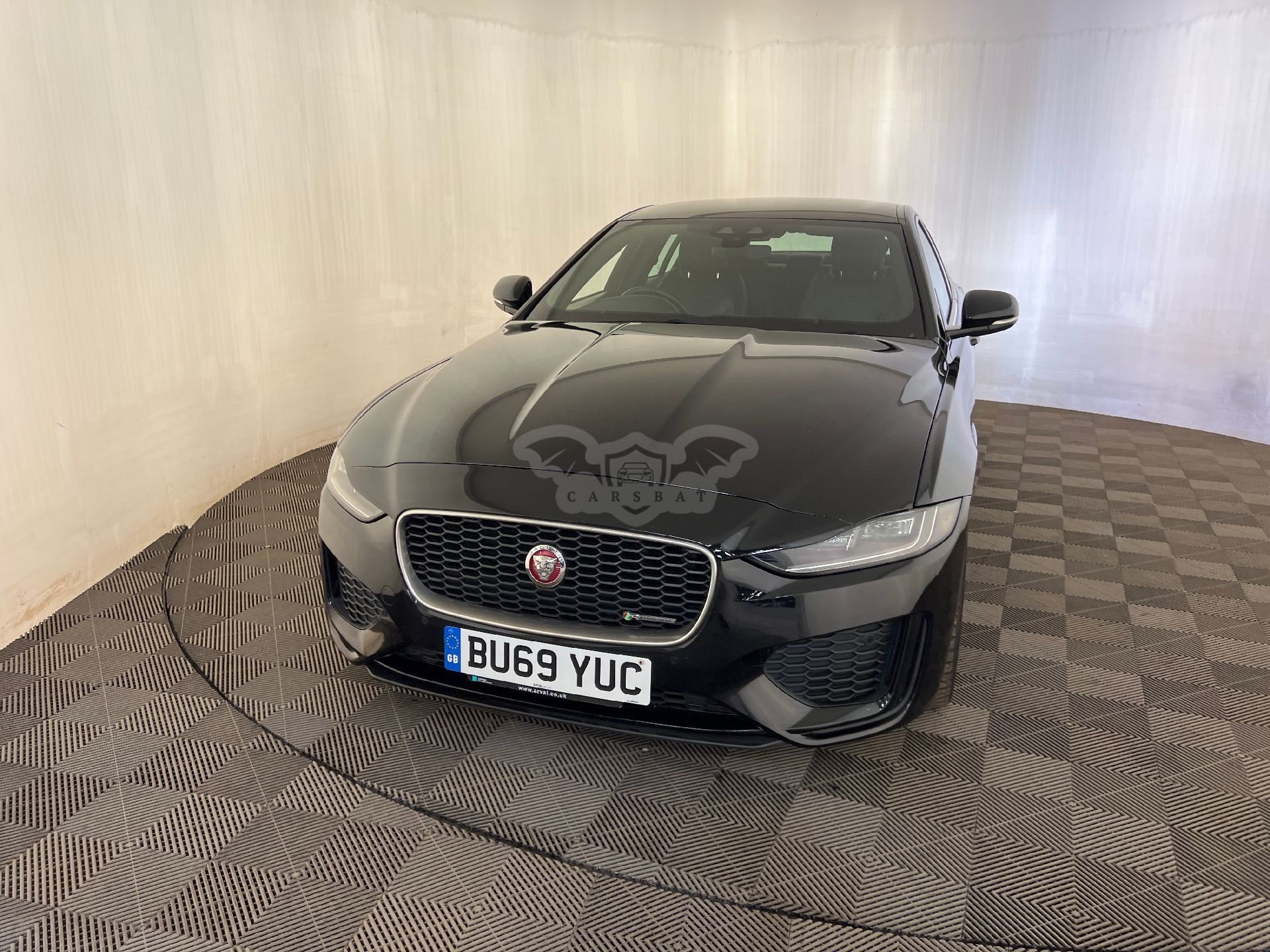 Jaguar XE 2.0d R-Dynamic S 2020
