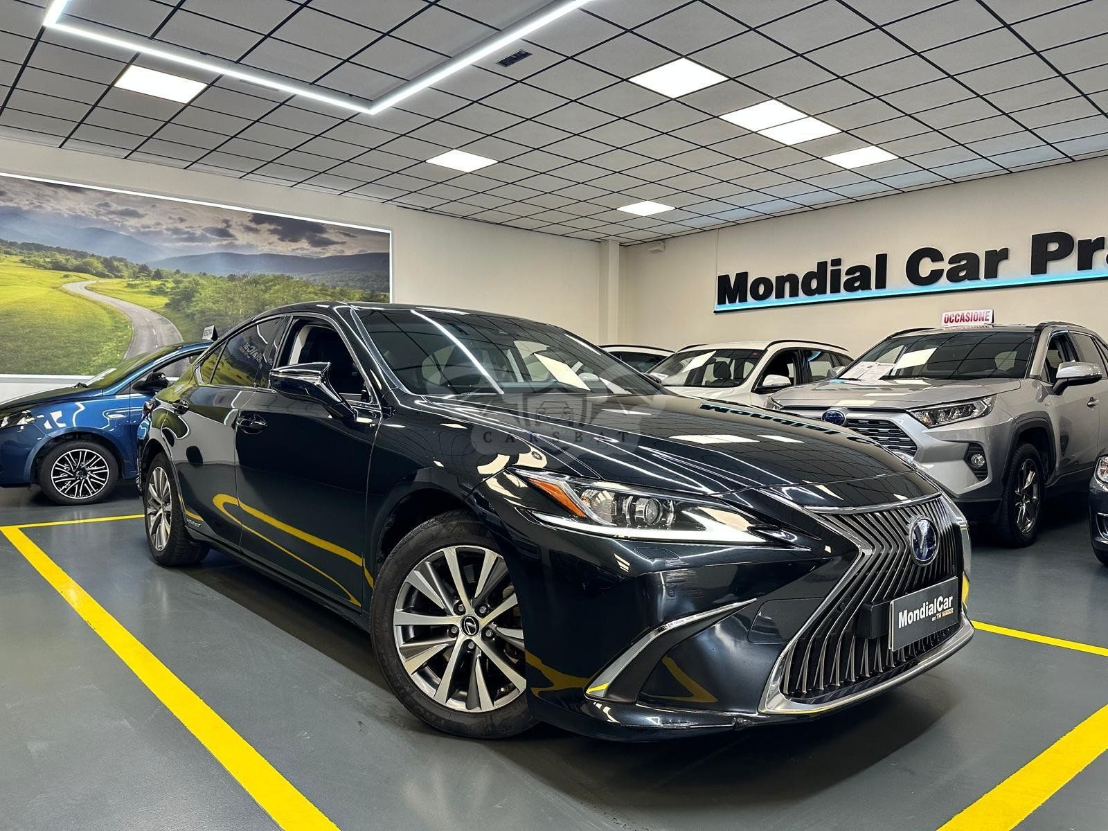 Lexus ES 300h F-Sport 2019