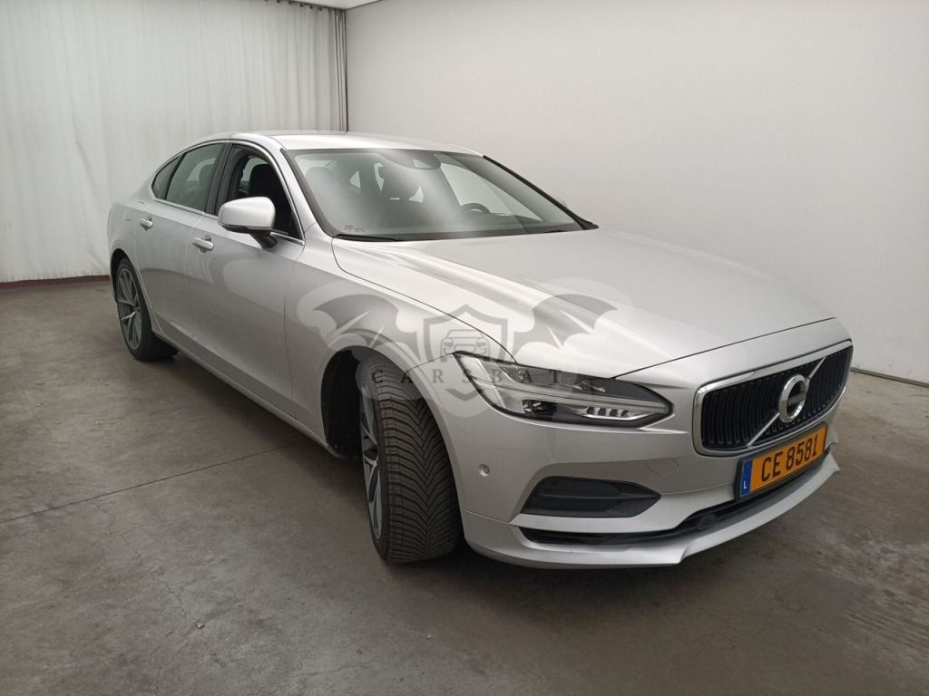 Volvo S90 D4 Momentum 2018