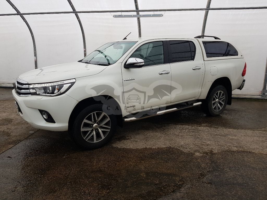 Toyota Hilux 2.4 D-4D Invincible 2017