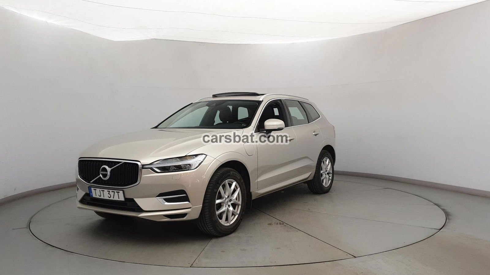 Volvo XC60 T8 Momentum 2020