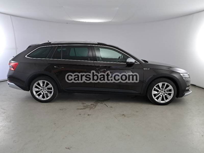 Skoda Superb Combi 2.0 TDI Scout 2021