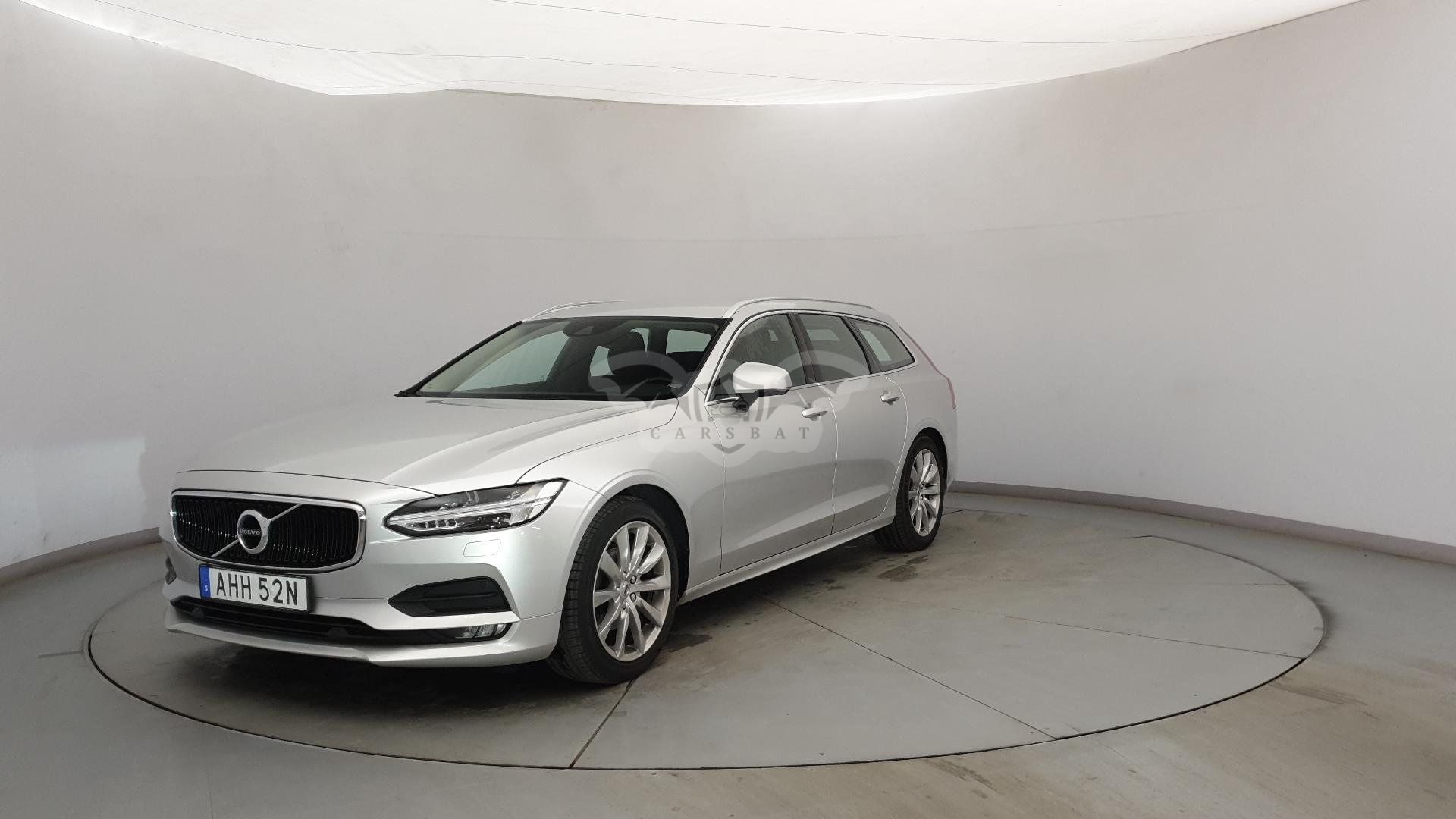 Volvo V90 D4 Momentum 2020