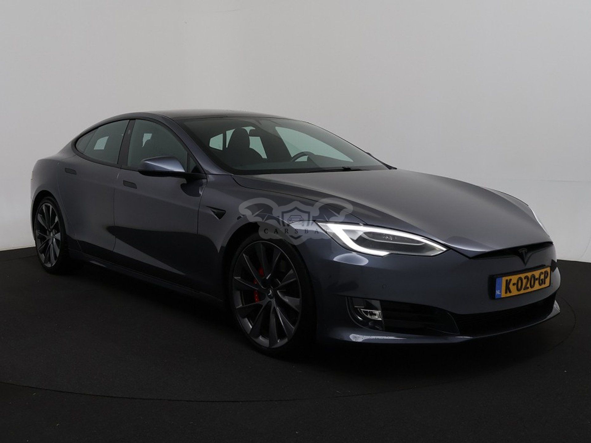 Tesla Model S 2020