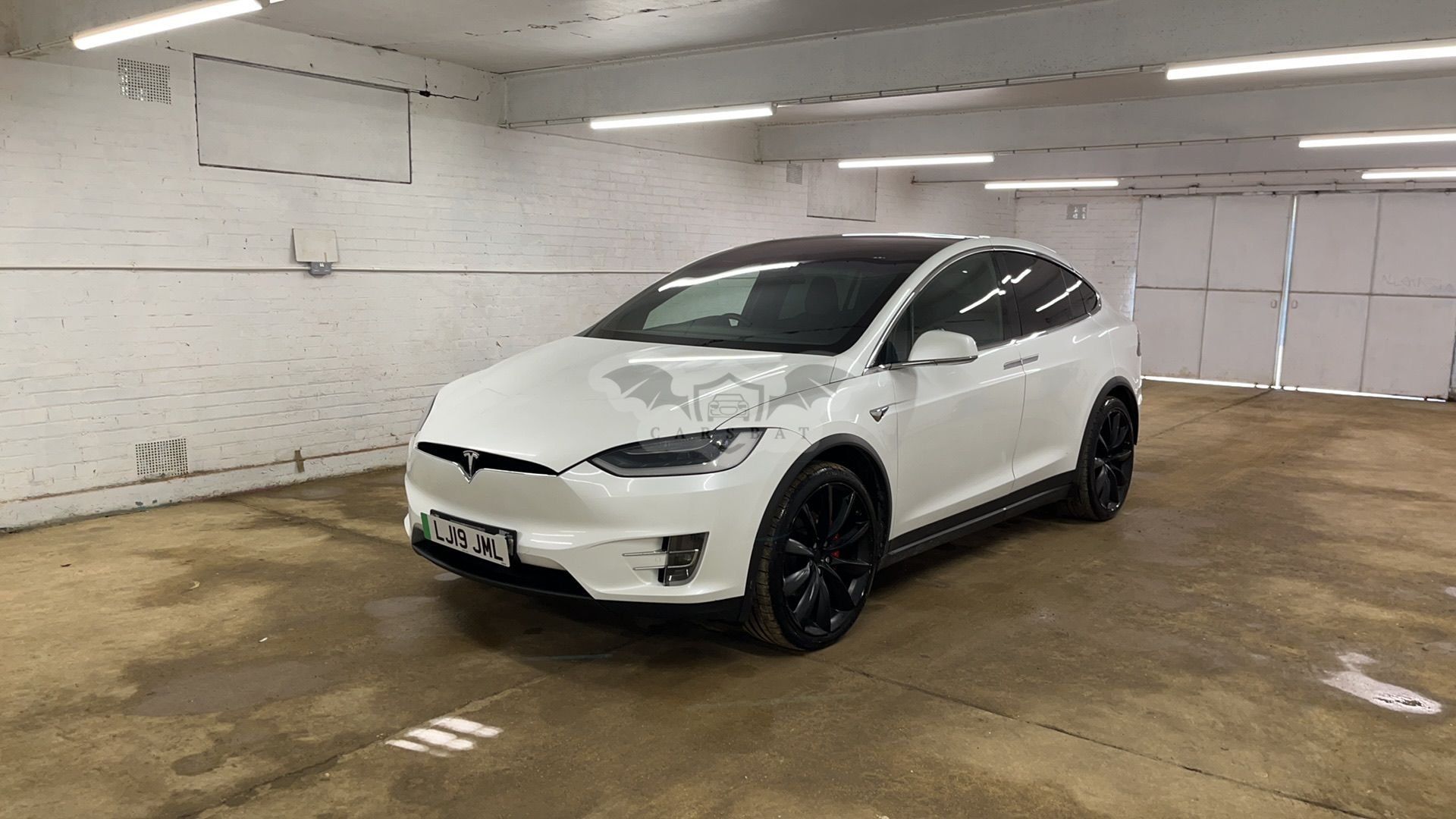 Tesla Model X 2019
