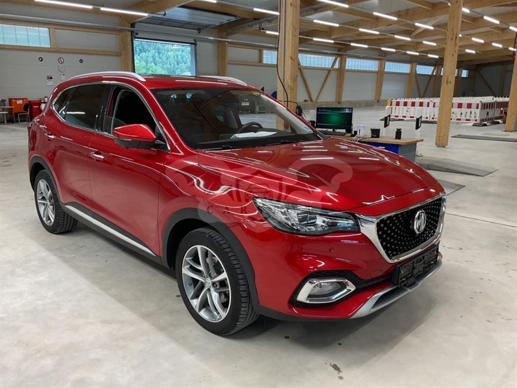 MG EHS Luxury 2022