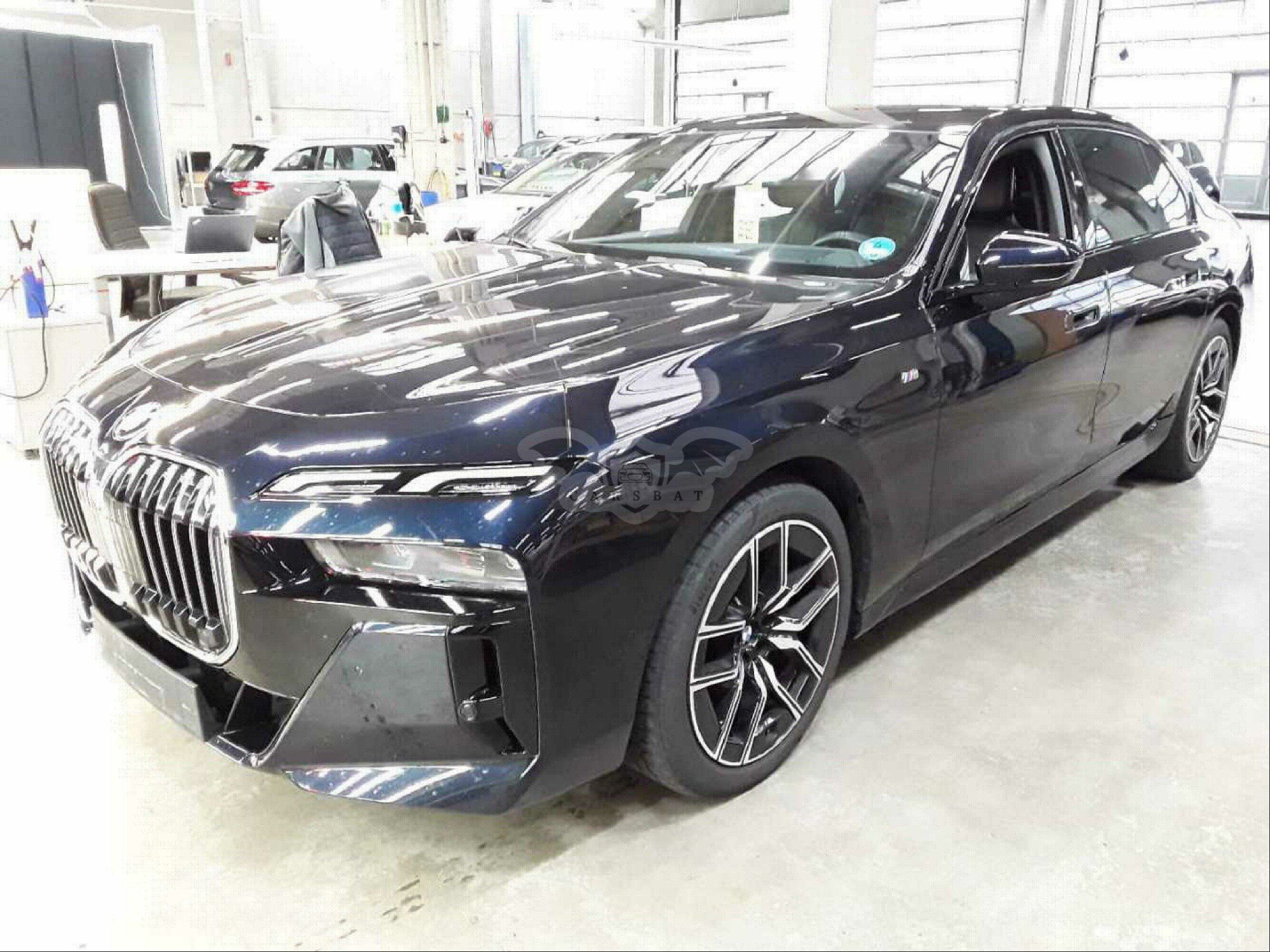 BMW 7 Series 740d 2023