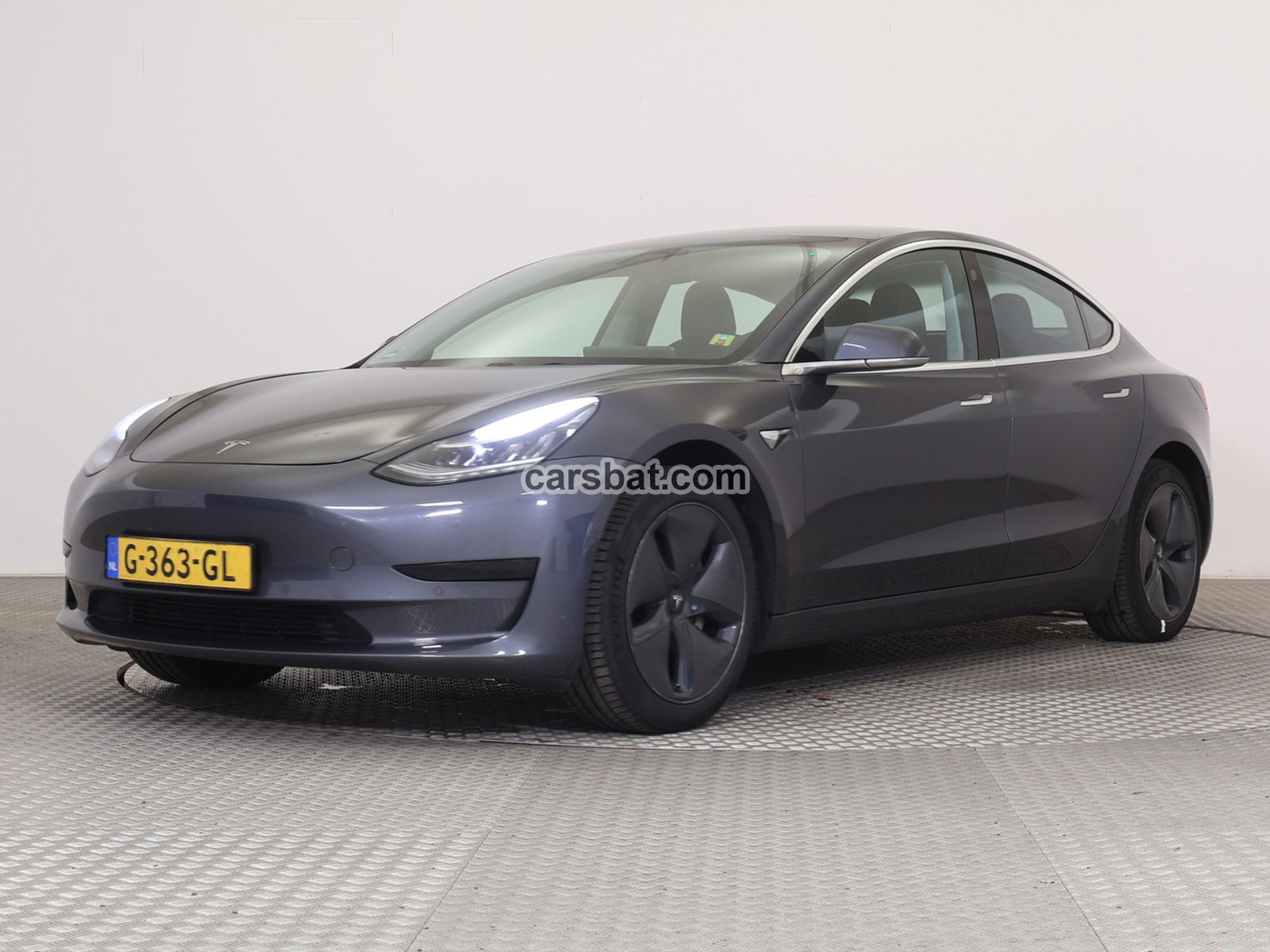 Tesla Model 3 Standard Range Plus 2019