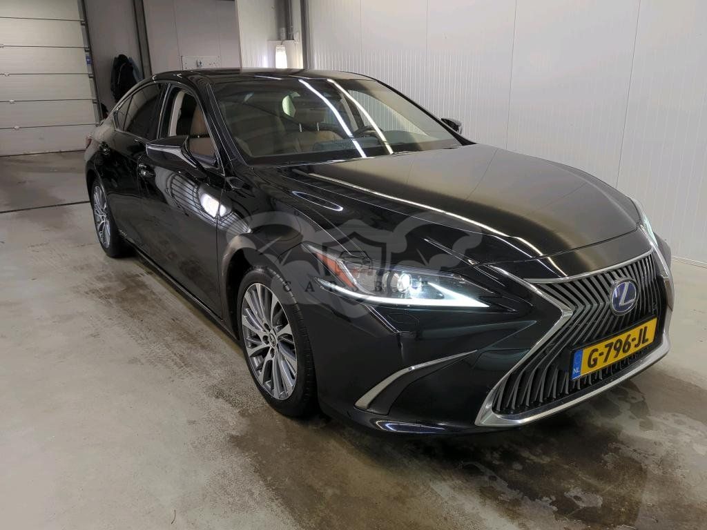 Lexus ES 300h Luxury 2019