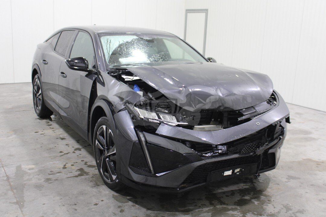 Peugeot 408 1.2i Allure 2023
