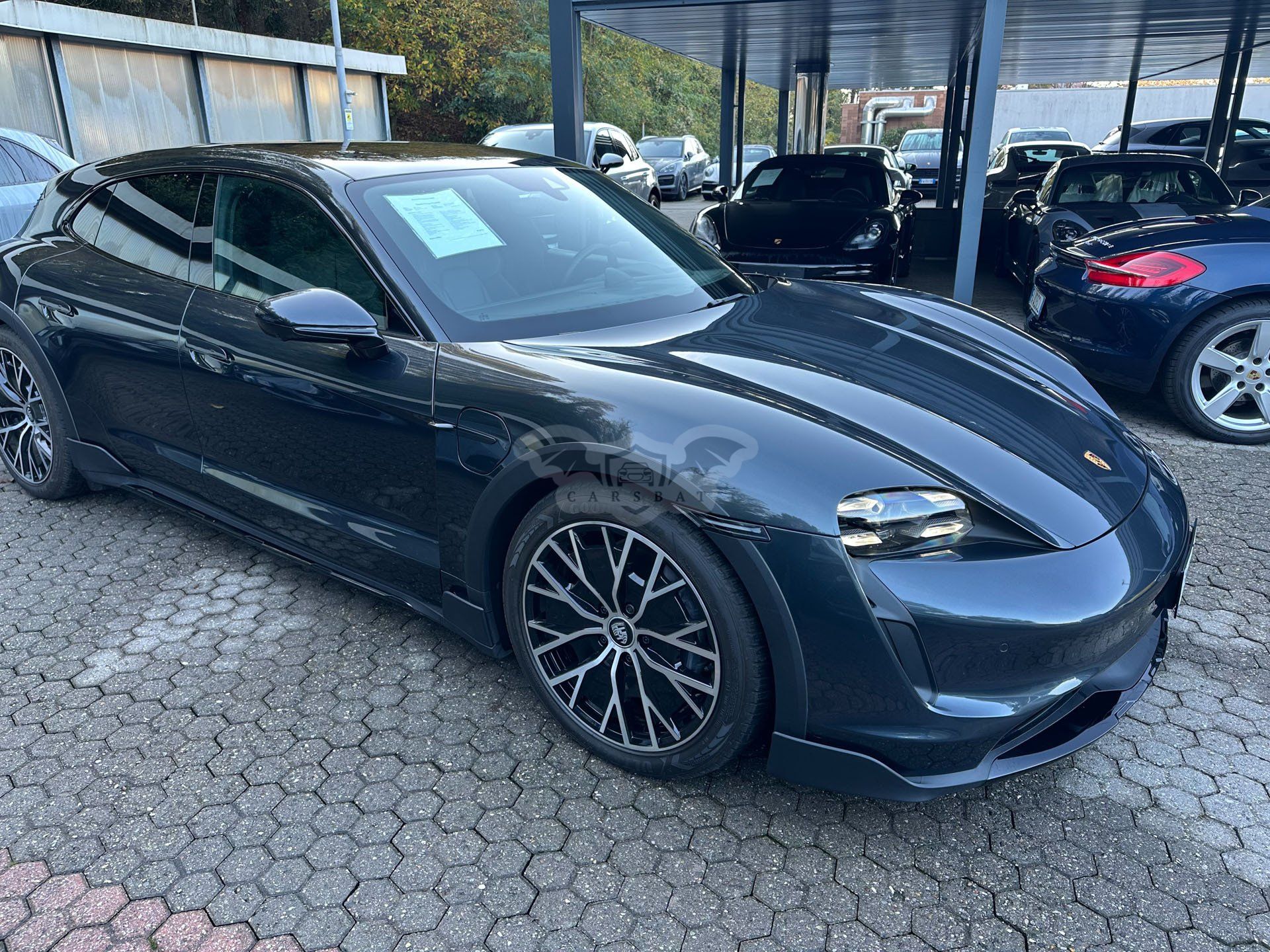 Porsche Taycan Cross Turismo 2023