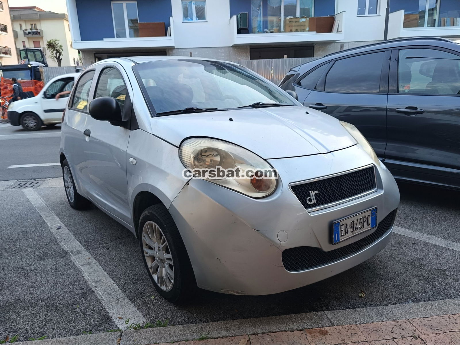 DR Automobiles 1.0 2010