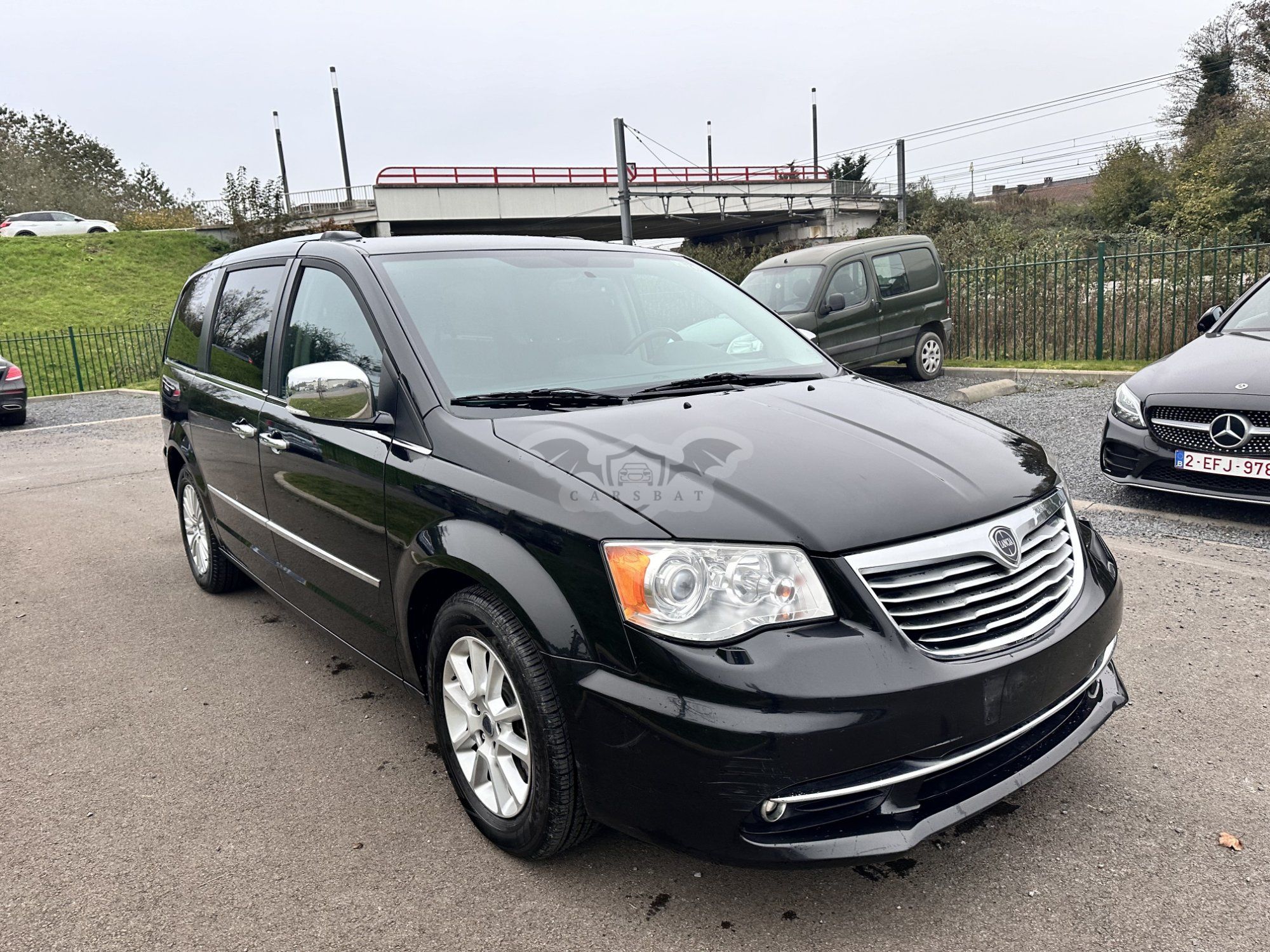 Lancia Voyager 2.8 MultiJet 2013