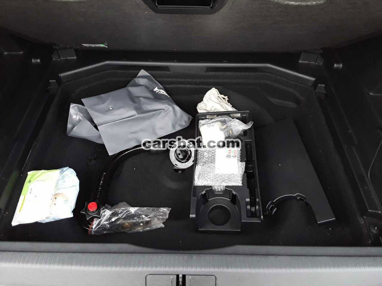 VF3MCYHZRJS408608 | Silver Peugeot 3008 Crossway 2018 year VF3MCYHZRJS408608 | Silver Peugeot 3008 Crossway 2018 year