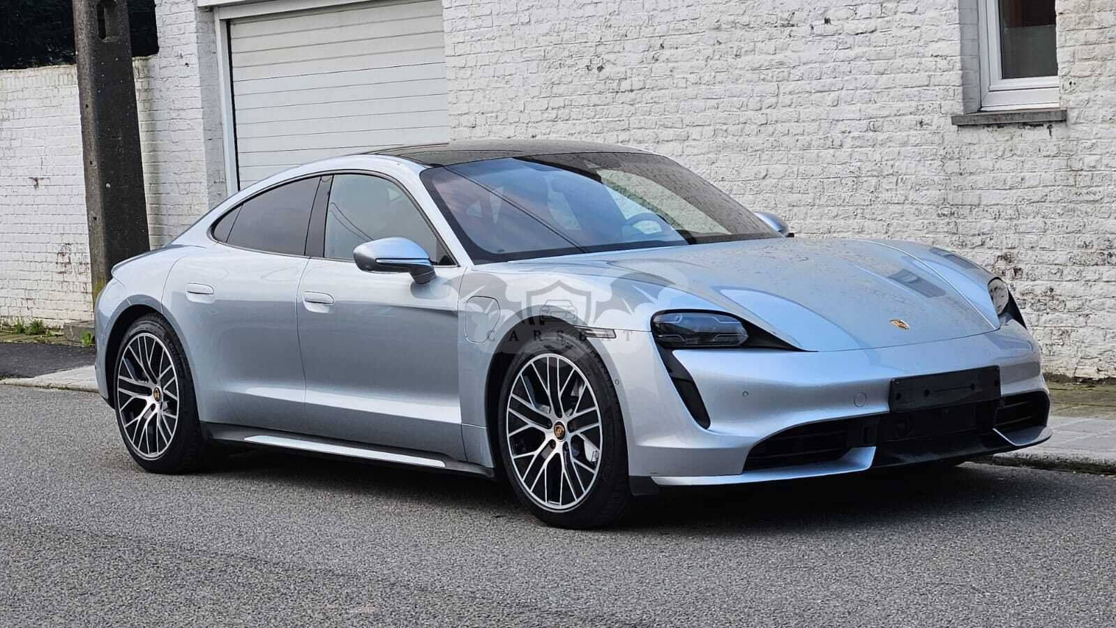 Porsche Taycan Turbo 93 kWh 2020