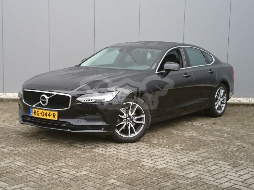 Volvo S90 D3 Momentum 2017