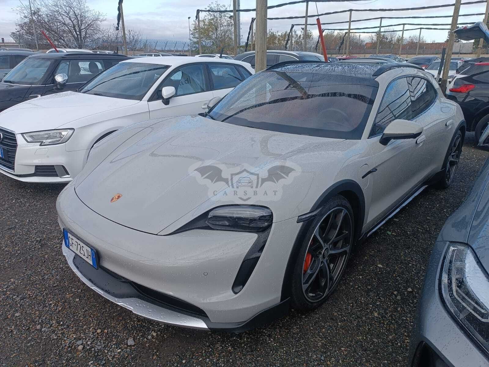 Porsche Taycan Cross Turismo 2021
