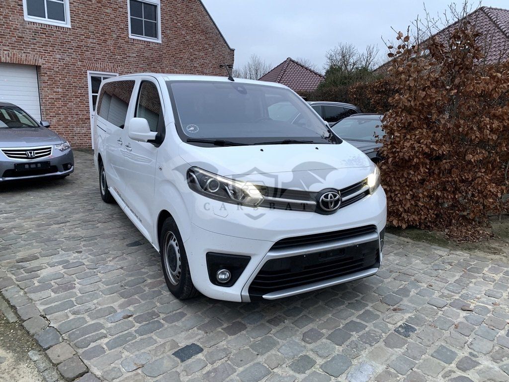 Toyota ProAce 2.0D Shuttle 2022