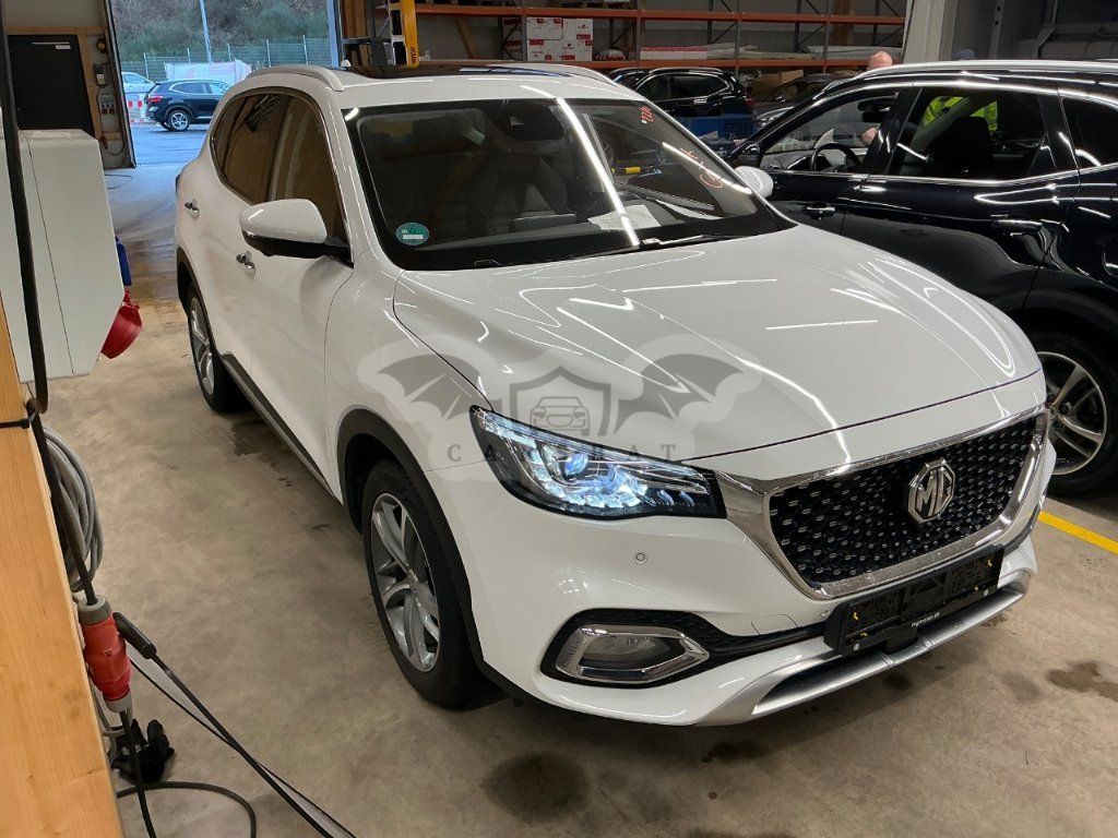MG EHS Luxury 2022