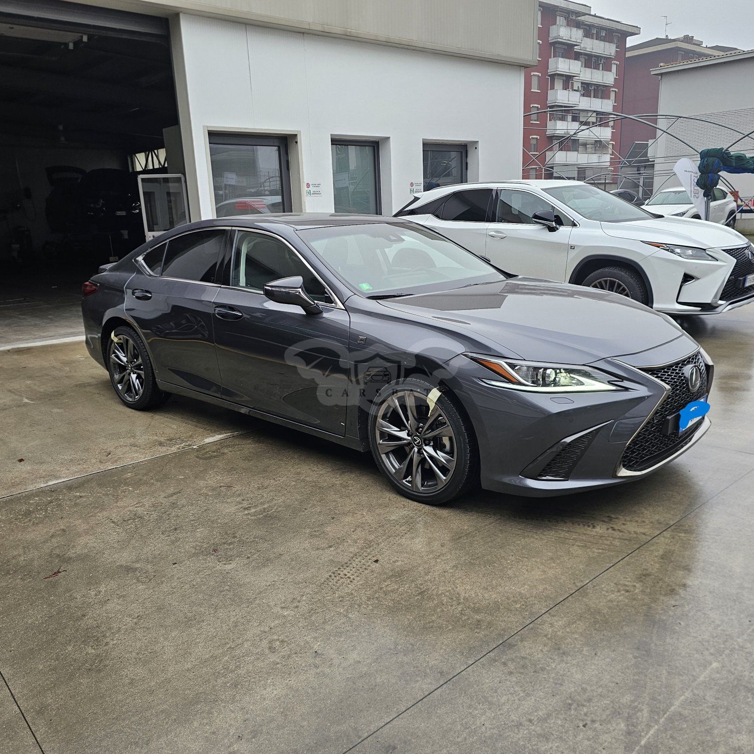 Lexus ES 300h 2023