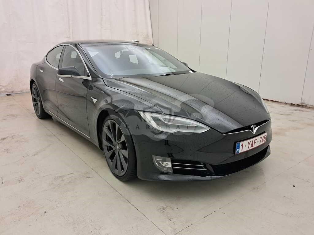 Tesla Model S 2020