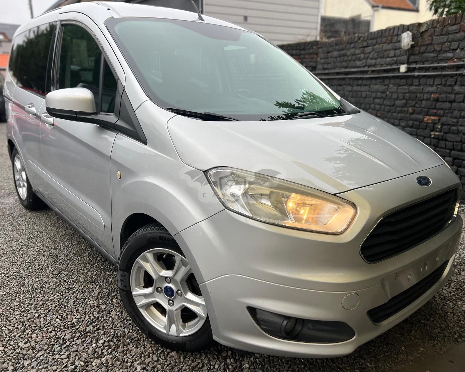 Ford Tourneo Courier 1.0 EcoBoost Trend 2015