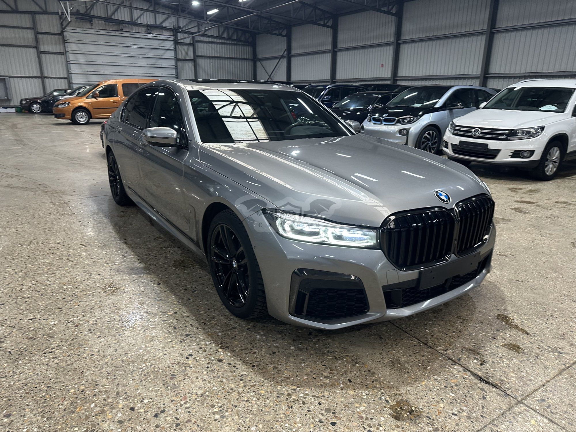 BMW 7 Series 745e M-Pack 2021