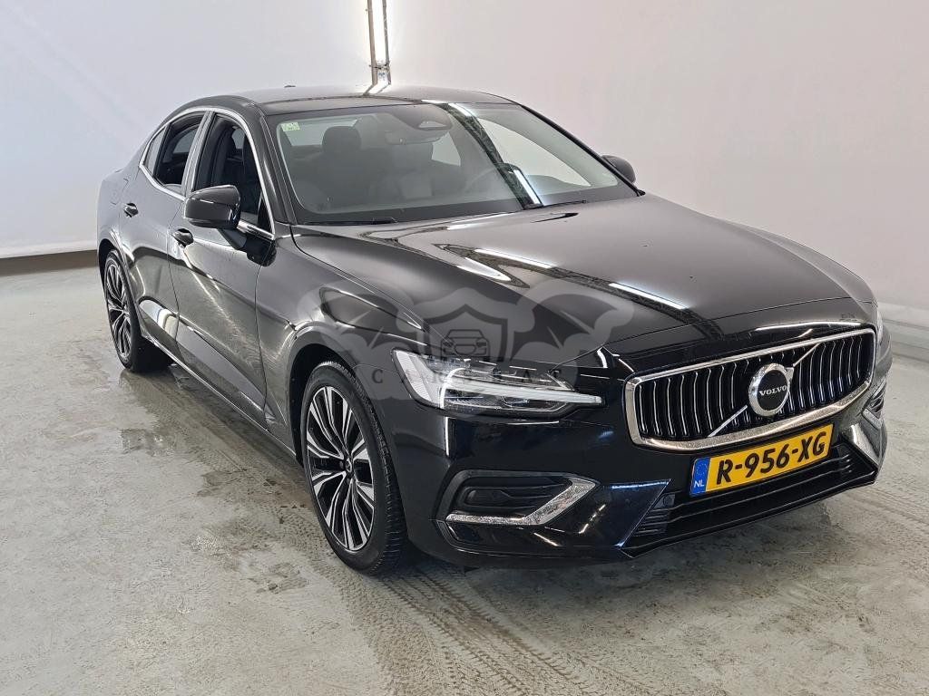 Volvo S60 B3 Plus 2022
