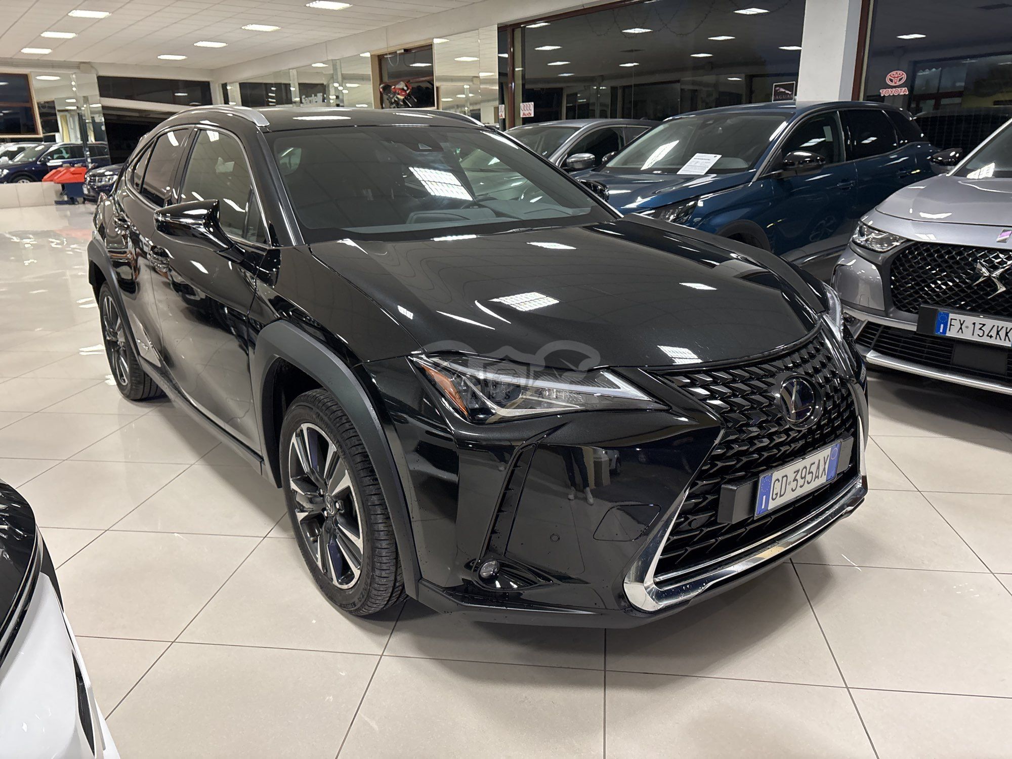 Lexus UX 250h 2020
