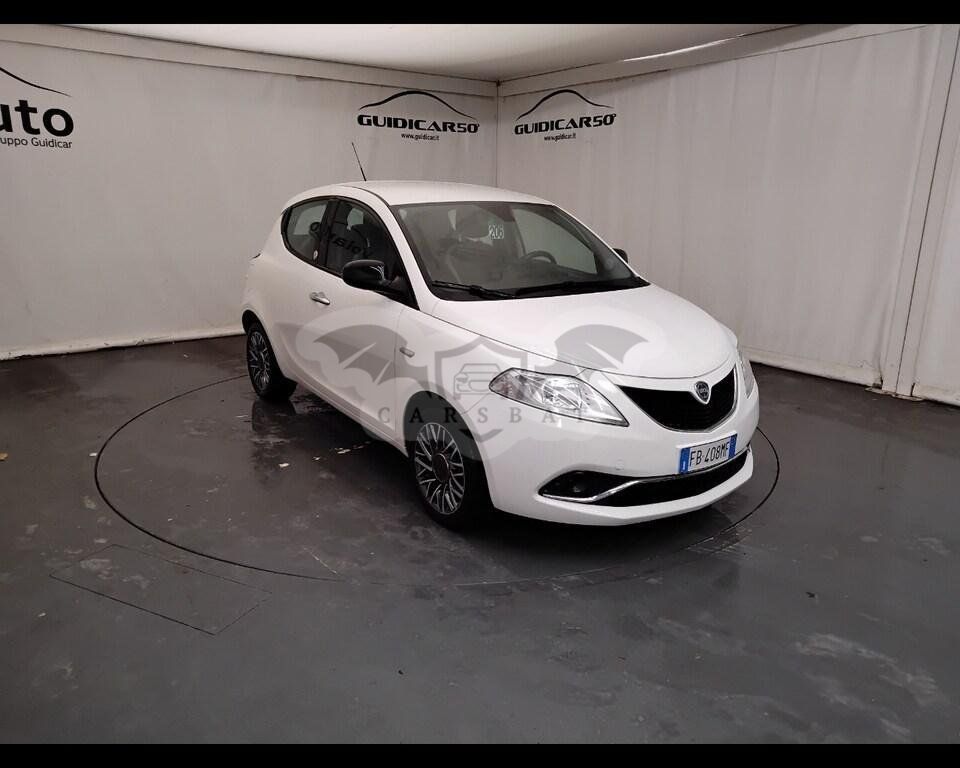 Lancia Ypsilon 1.2 Silver 2016