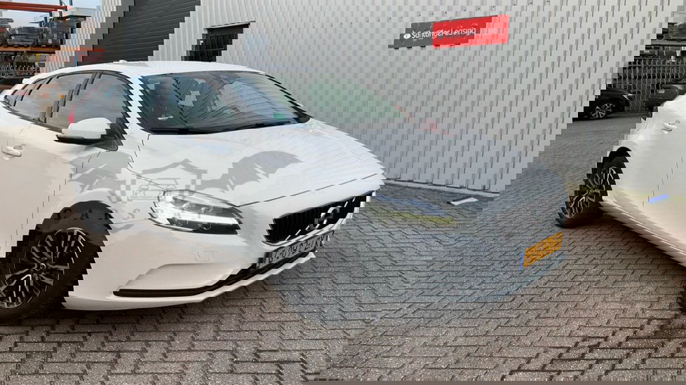 Volvo V40 T2 Polar 2020