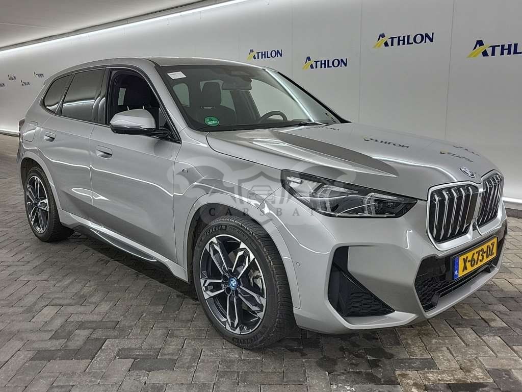 BMW iX1 2023
