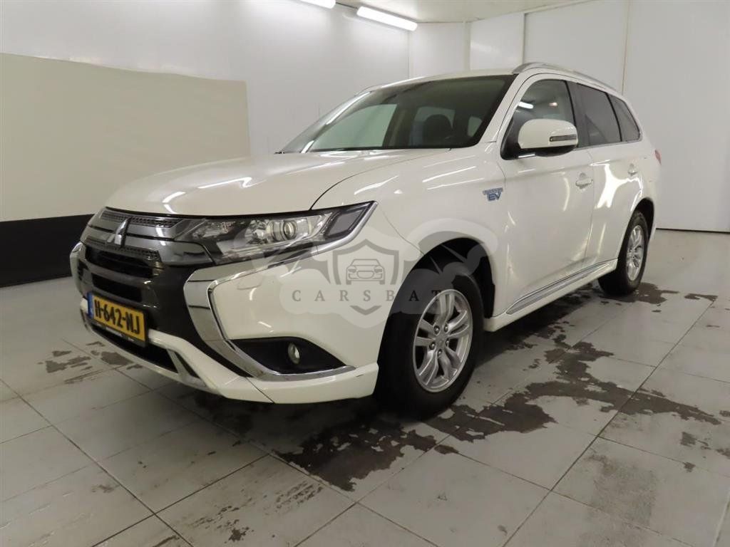 Mitsubishi Outlander 2.4 Pure 2020