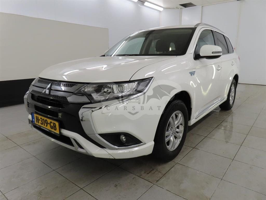 Mitsubishi Outlander 2.4 Pure 2020