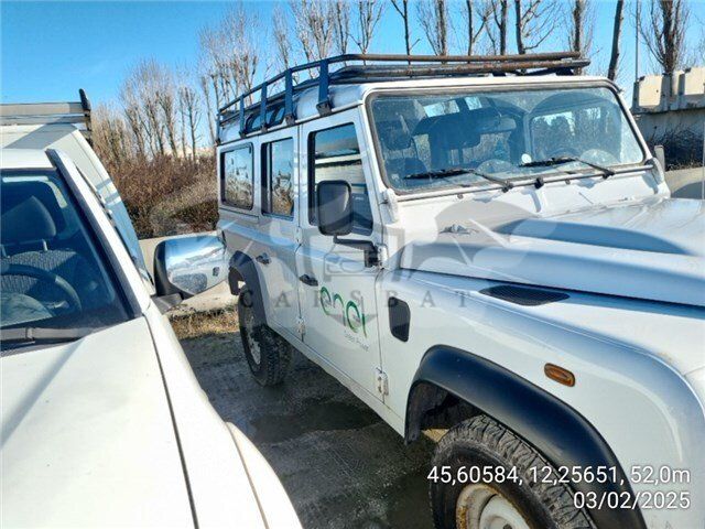 Land Rover Defender 110 2.2 2015