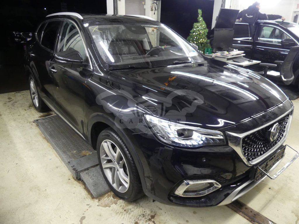MG EHS Luxury 2022