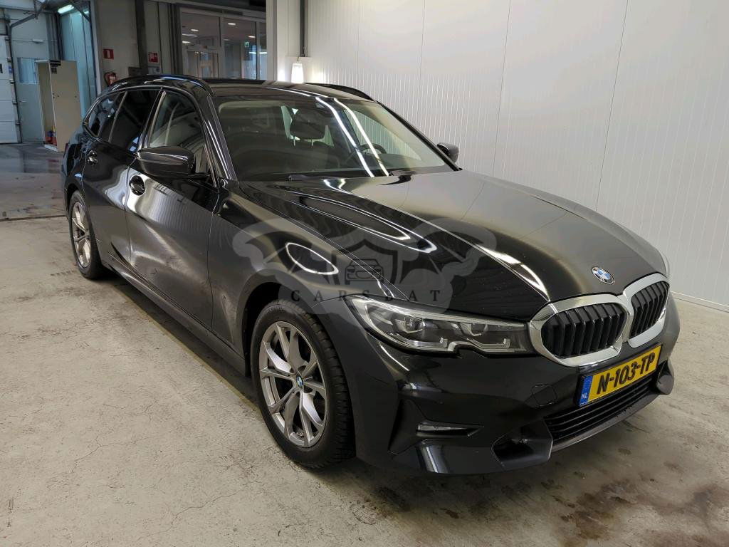 BMW 3 Series Touring 318i Business 2022