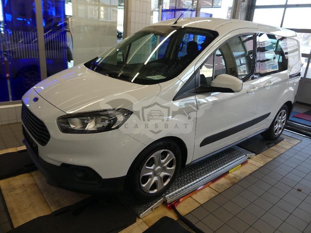 Ford Transit Courier 2021