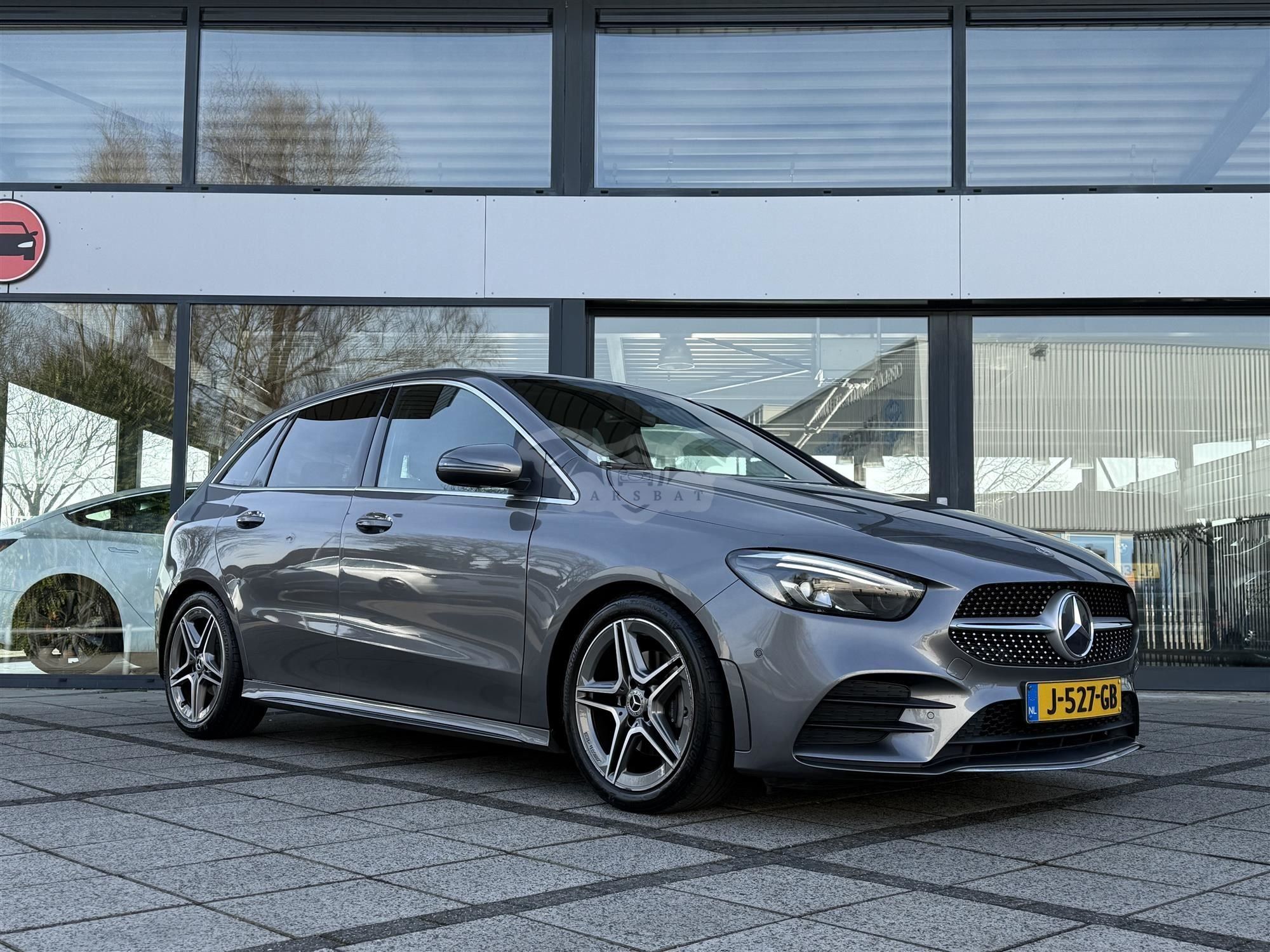 Mercedes-Benz B 180d Business Solution AMG 2020