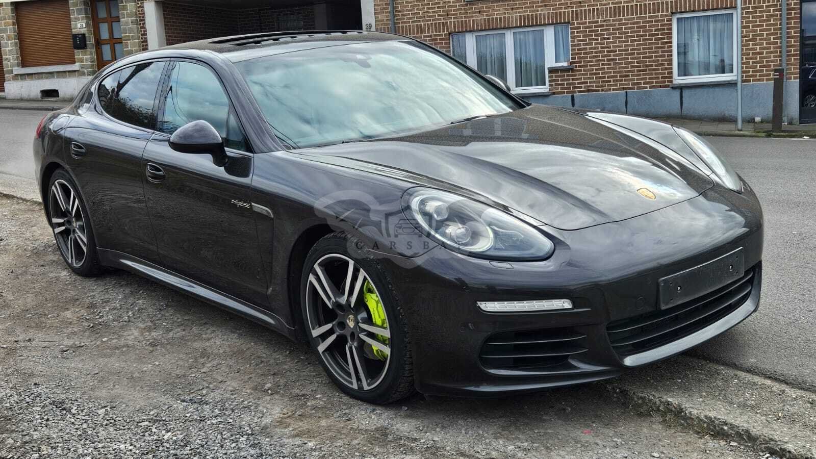 Porsche Panamera S 2013