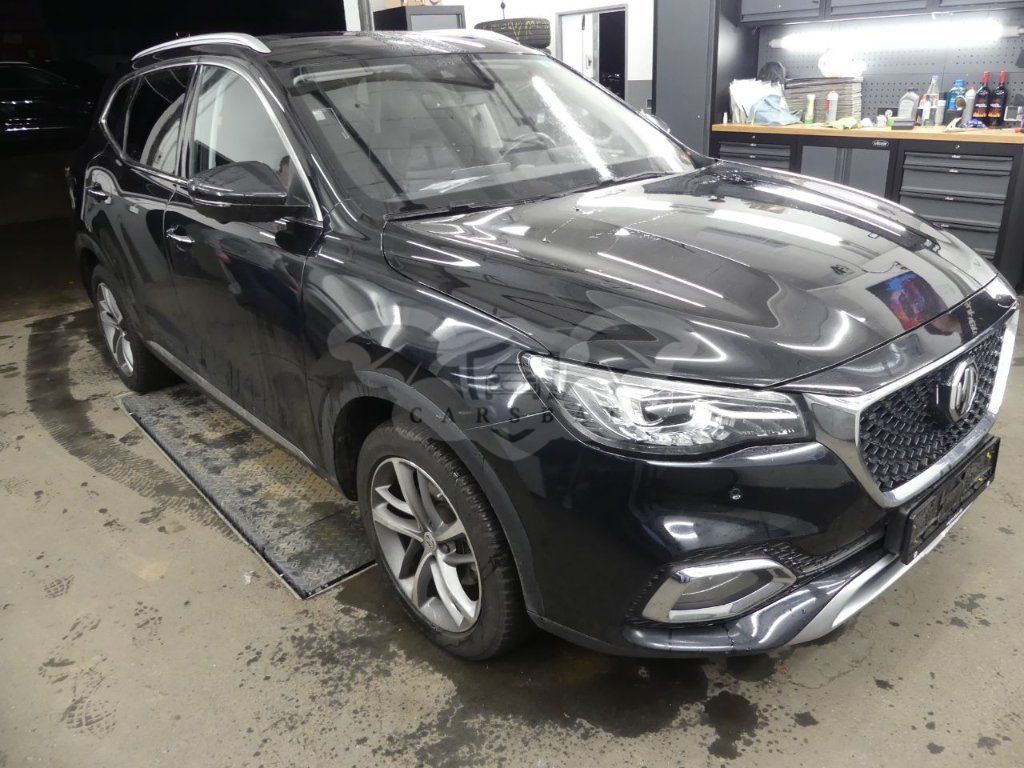 MG EHS Luxury 2022