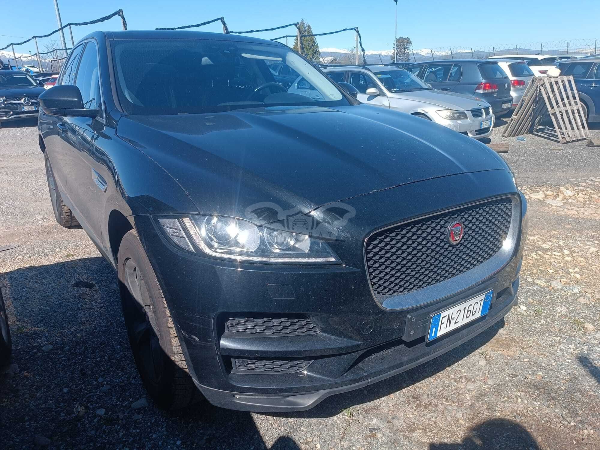 Jaguar F-Pace 2.0d Pure 2018