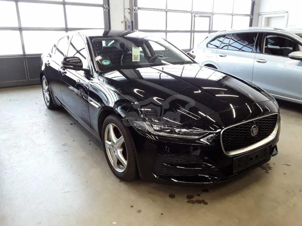 Jaguar XE 2021