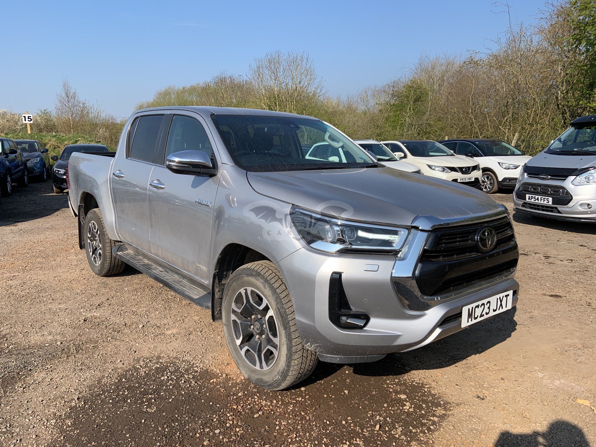 Toyota Hilux 2.4 D-4D Invincible 2023