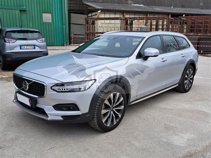 Volvo V90 Cross Country B5 Pro 2021